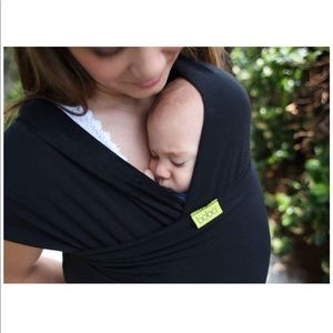 NWOT Black Boba Wrap